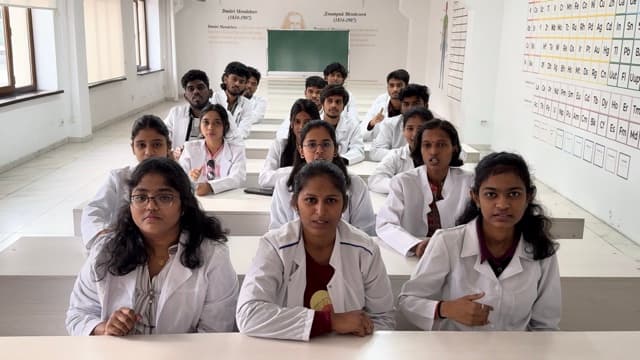 001 96a14116 3e4c 42ee 9585 5664f9407a78 4 5005 c