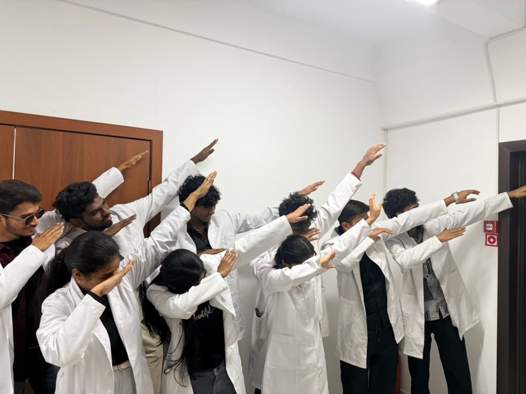 001 3517e813 9fb1 4b77 bd36 86c15c56d499 1 105 c